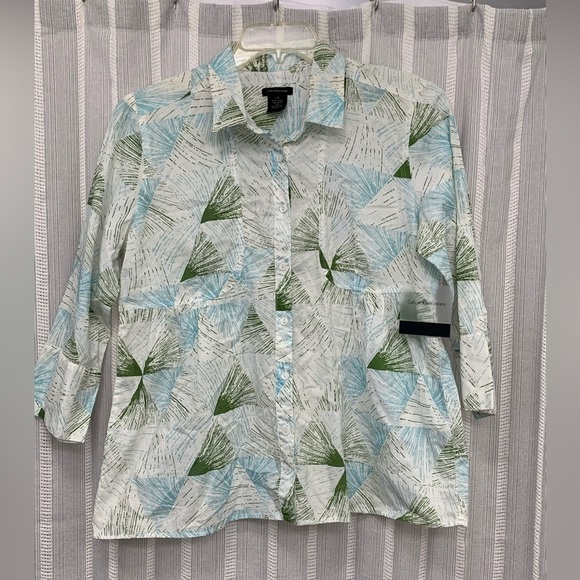 Calvin Klein Jeans Tops - Calvin Klein Jeans NWT Button Up Cotton Shirt Blue Green White 3/4 Sleeve Size L